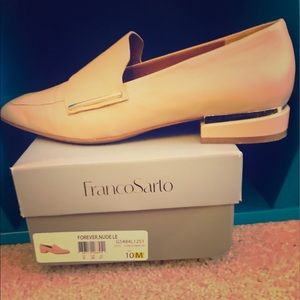 Size 10, woman's flat form shoes